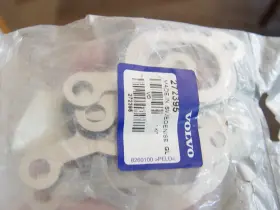272395 Volvo Pack Of Six New Oem Genuine Exhaust Manifold Gaskets